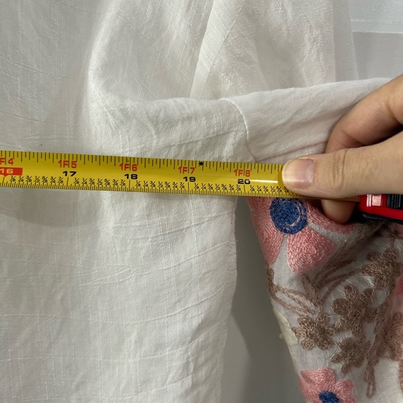 Olivia Martin Embroidered Sleeve Front Tie Top Women Sz S V Neck Blouse Cottage - Picture 6 of 9